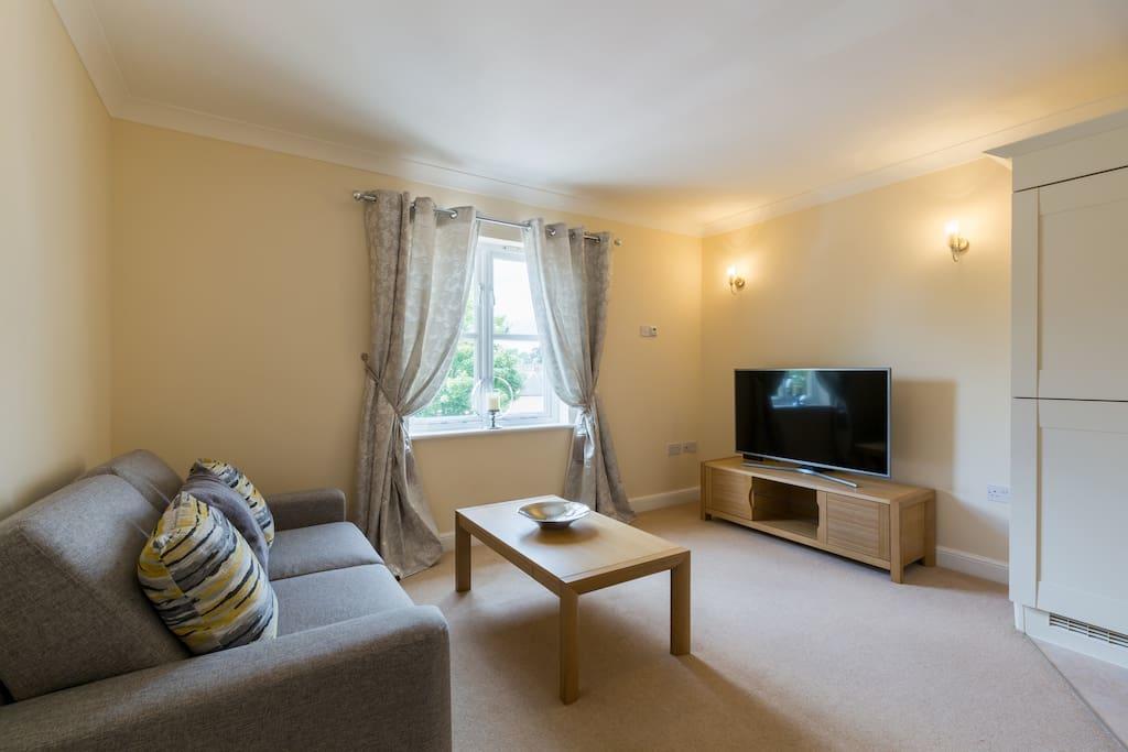Millwalk Apartment ウィットニー エクステリア 写真