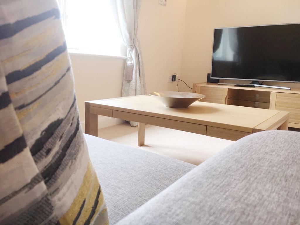Millwalk Apartment ウィットニー エクステリア 写真
